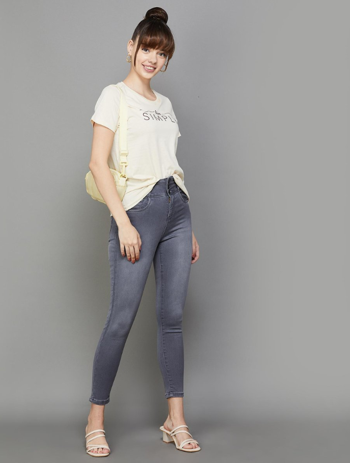 Women’s Stonewashed Skinny Fit Jeans - Flattering Fit